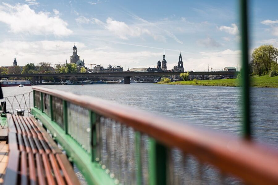 Dresden: River Sightseeing Boat Cruise - Is $31 good value for 90 minutes?
