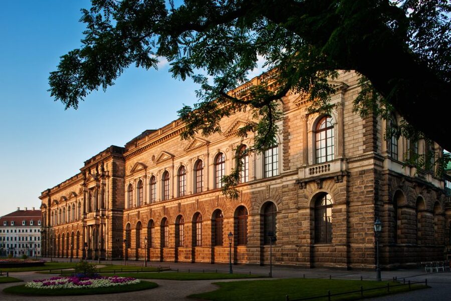 Dresden: Semperoper and Old Town Tour - Walking, group comfort, and accessibility