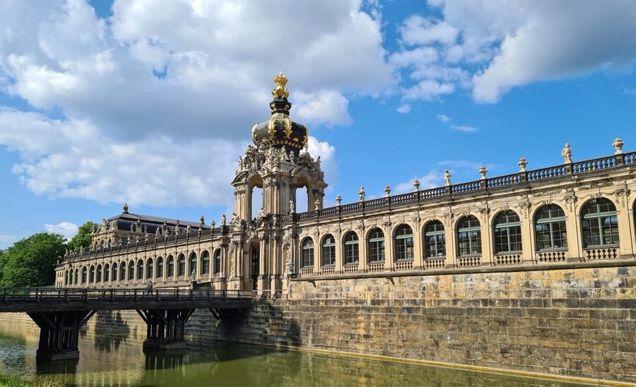 Dresden Sightseeing per Rad mit Guide, Prosecco, Eierschecke - Key points to know before you ride