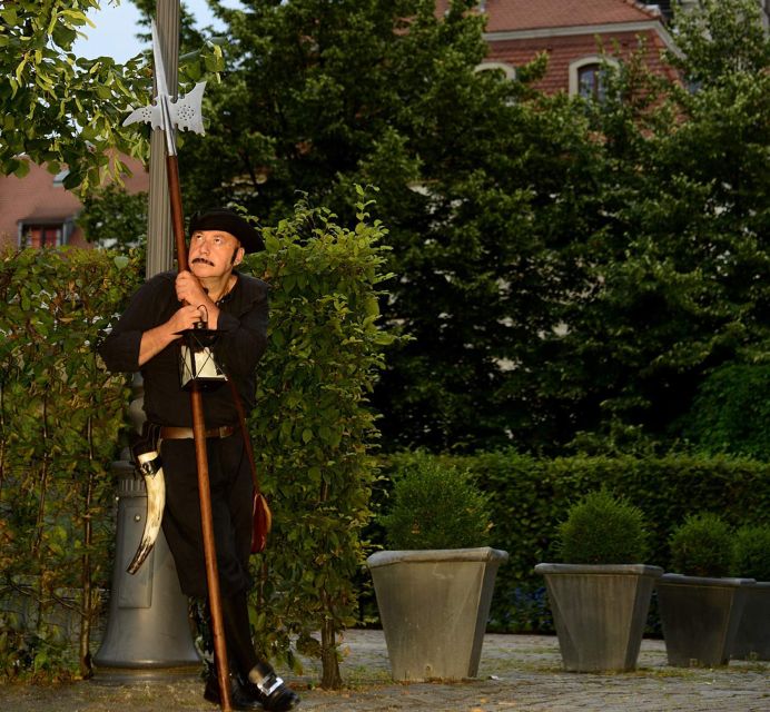 Dresden: Tour of the Baroque Quarter with a Night Watchman - Starting at the Golden Rider