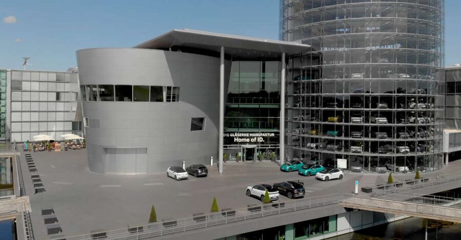 Dresden: Tour of VW's Transparent Factory - What the Dresden factory tour actually shows you