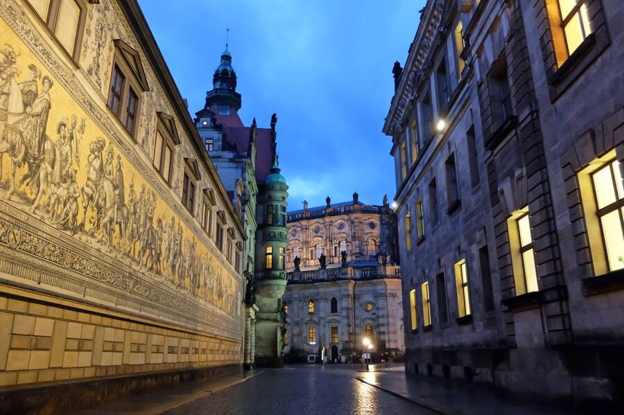 Dresden with a touch of Xmas: English small group tour - The Zwinger: baroque theater in stone