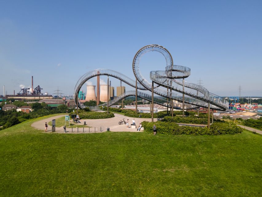 Duisburg: Guided Evening Tour at "Tiger and Turtle" - Walking on a rollercoaster-shaped sculpture