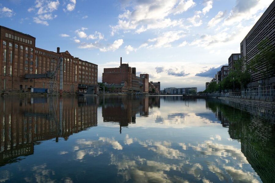 Duisburg: Guided Walking Tour through the inner harbour - Who will enjoy this tour most?