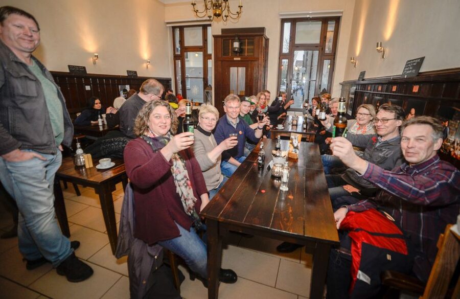 Duisburg-Ruhrot: Historic Harbor Pub Tour - Zum Anker and the Schimanski connection