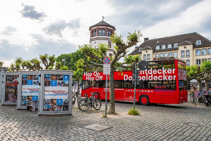 Düsseldorf: 24-Hour Hop-On Hop-Off Ticket - Königsallee: a polished start in the city center