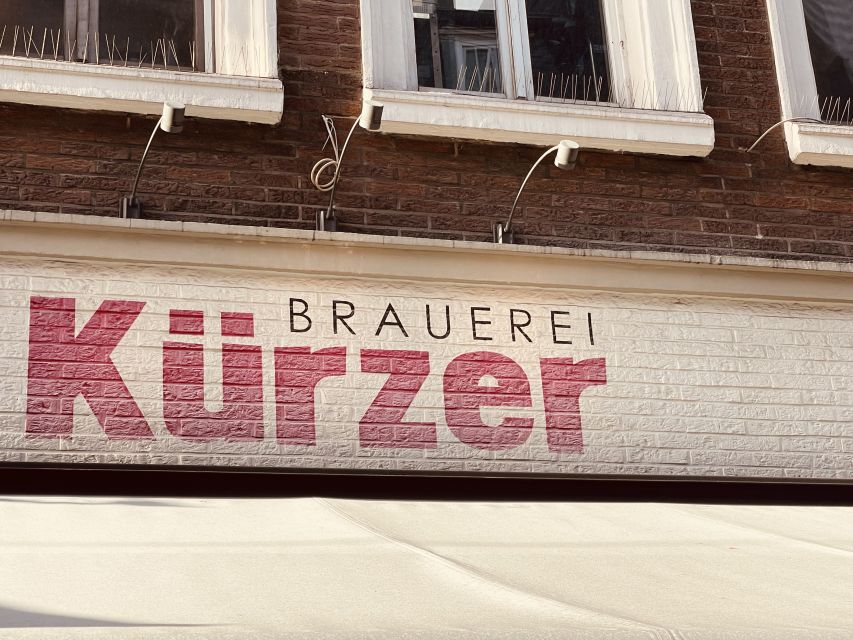 Düsseldorf: Altbier-Safari Beer Walking Tour - Brauerei Zum Schlüssel and the final stretch