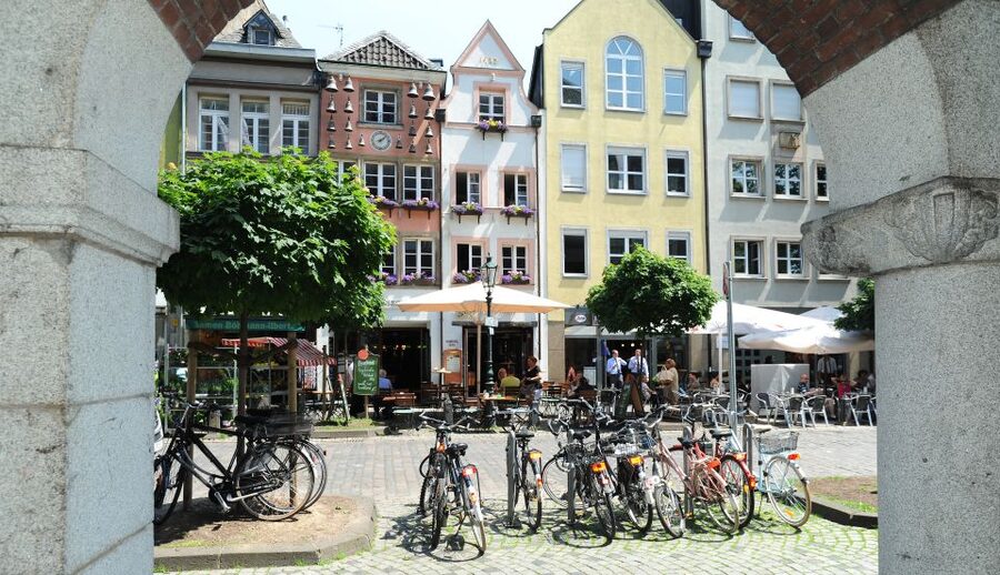 Düsseldorf: Altstadt Guided Tour - Why Düsseldorf’s Altstadt works so well on foot