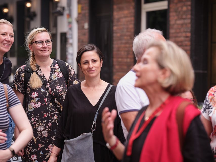 Düsseldorf: Altstadt Guided Tour - Timing, meeting point, and walking expectations