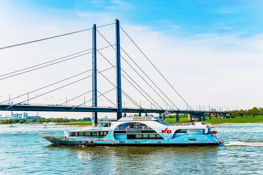 Düsseldorf: City Sightseeing Cruise on the Rhine - A Gentle Route Up and Down the Rhine