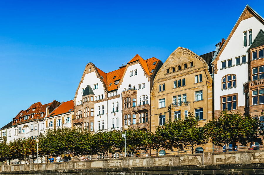 Düsseldorf: City Sightseeing Cruise on the Rhine - Who Will Enjoy This Cruise Most