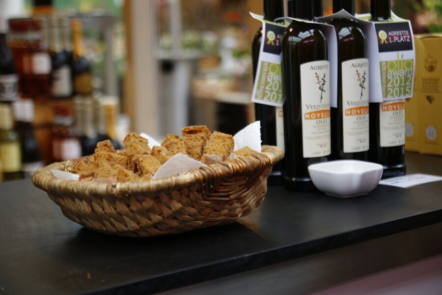 Düsseldorf: Culinary Soul Guided Tour - Language, timing, and practical planning