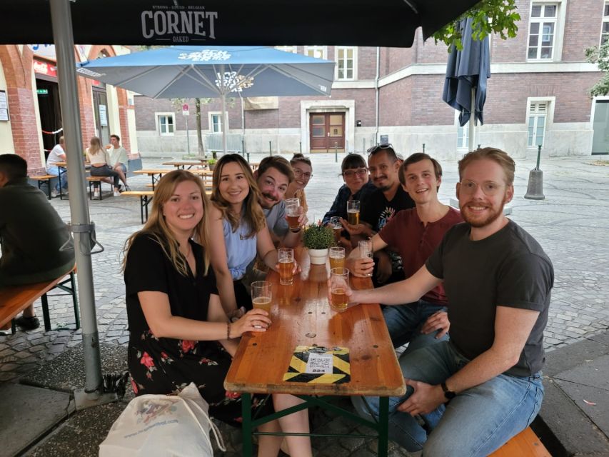 Düsseldorf: Guided Beer Tour with 4 Beers & a Flexible Route - The third bar: local and global beer in one evening