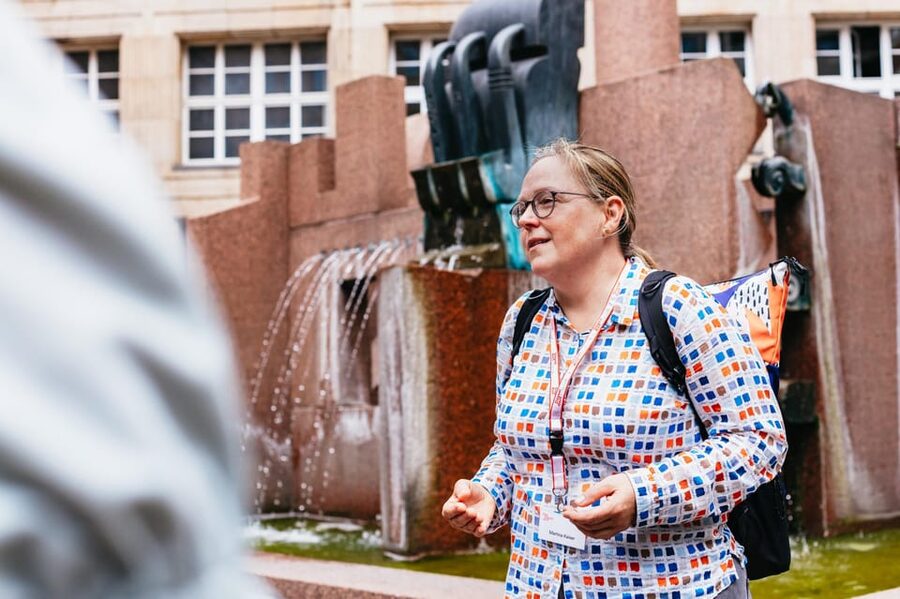 Düsseldorf: Guided City Architecture Walking Tour - Pace, language, and group choice