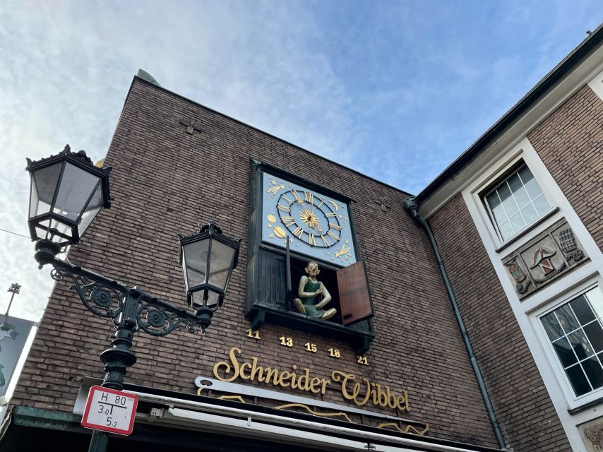 Düsseldorf: Guided Old Town Tour with Beer Break - Starting at the Tritonenbrunnen on Königsallee