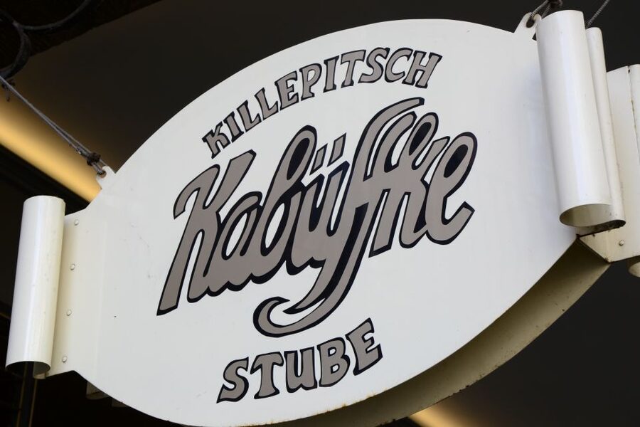 Düsseldorf: Guided Old Town Tour with Beer Break - Discovering local breweries and the Altbier pause