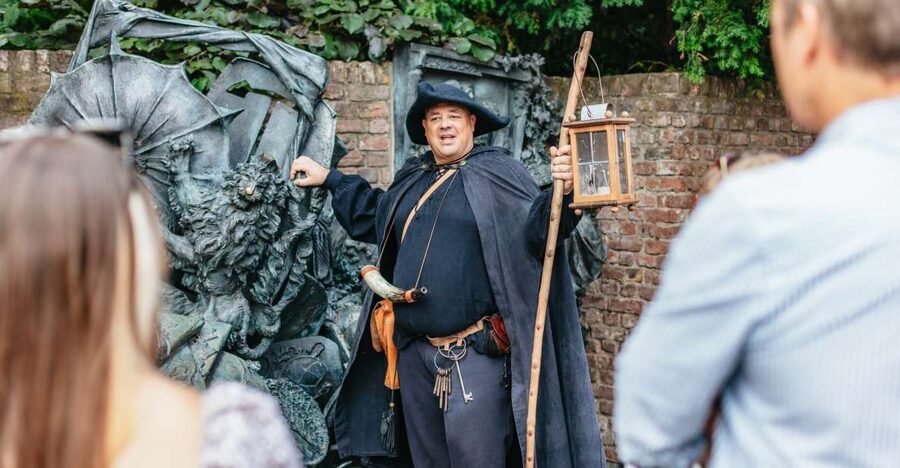 Düsseldorf: Guided Tour with a Night Watchman - St. Lambert’s Church and the stories behind the stones