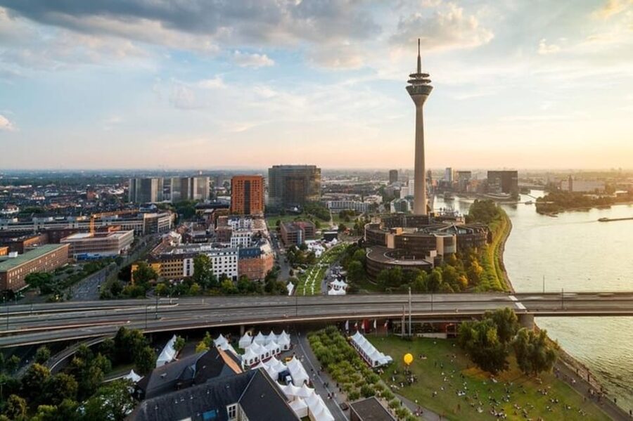 Dusseldorf : Highlights Walking tour with A Guide - St. Lambertus Church and old Düsseldorf