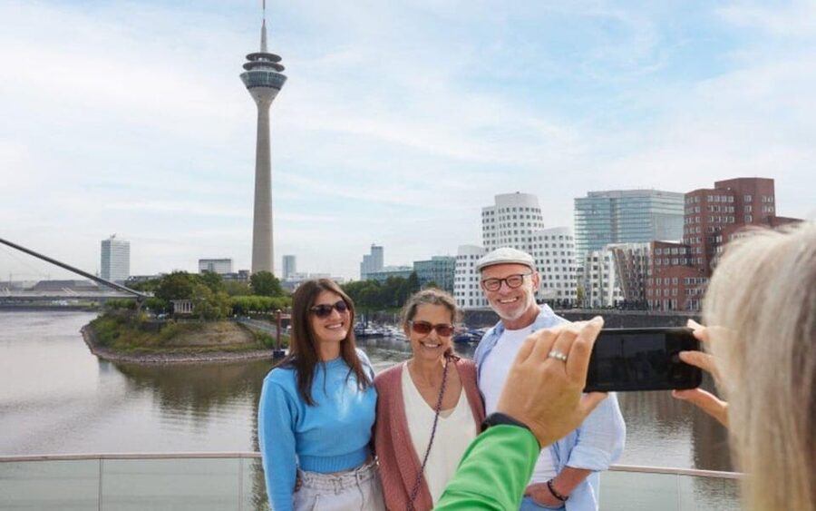 Düsseldorf: Media Harbor and Rhinetower - Key points at a glance