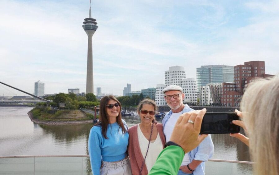 Düsseldorf: MedienHafen Tour - Why MedienHafen is worth two hours
