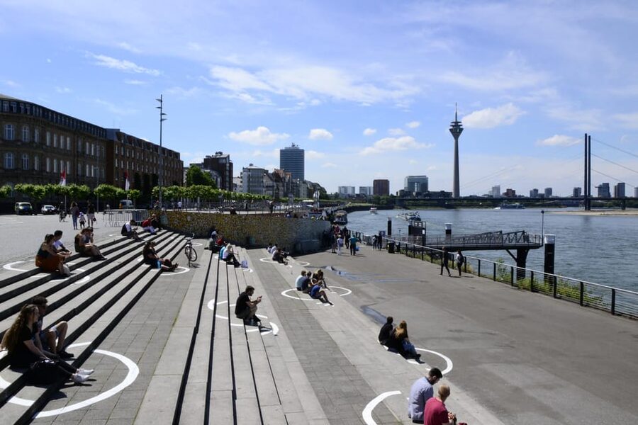 Düsseldorf: Old town and banks of Rhine - heart and lifeline - What the $212 private price really means