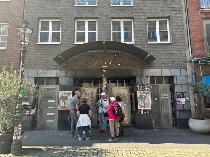 Düsseldorf: Old Town Historical Walking Tour with GEO EPOCHE - Key points at a glance