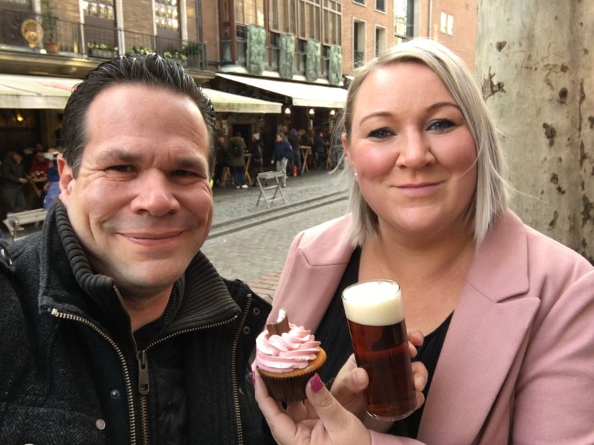 Düsseldorf: Old Town Interactive Crime Tour with actor - Walking through Düsseldorf’s brewery quarter