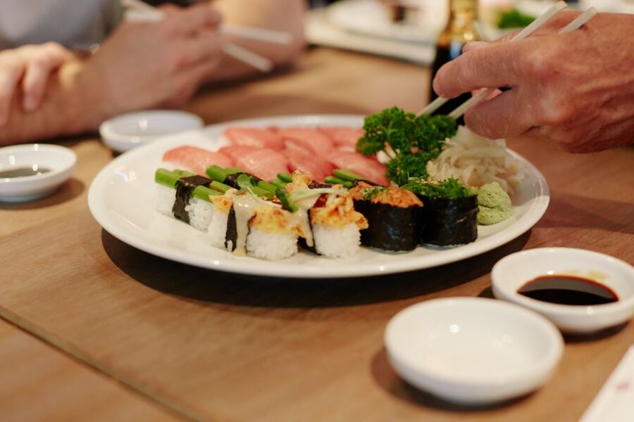 Düsseldorf: Sushi, Sake & Japanese Lifestyle Tour - What the guide adds to the walk
