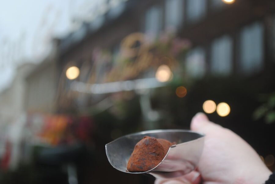 Düsseldorf: Sweet Treats Guided Walking Tour of Old Town - Starting at Carlsplatz 18