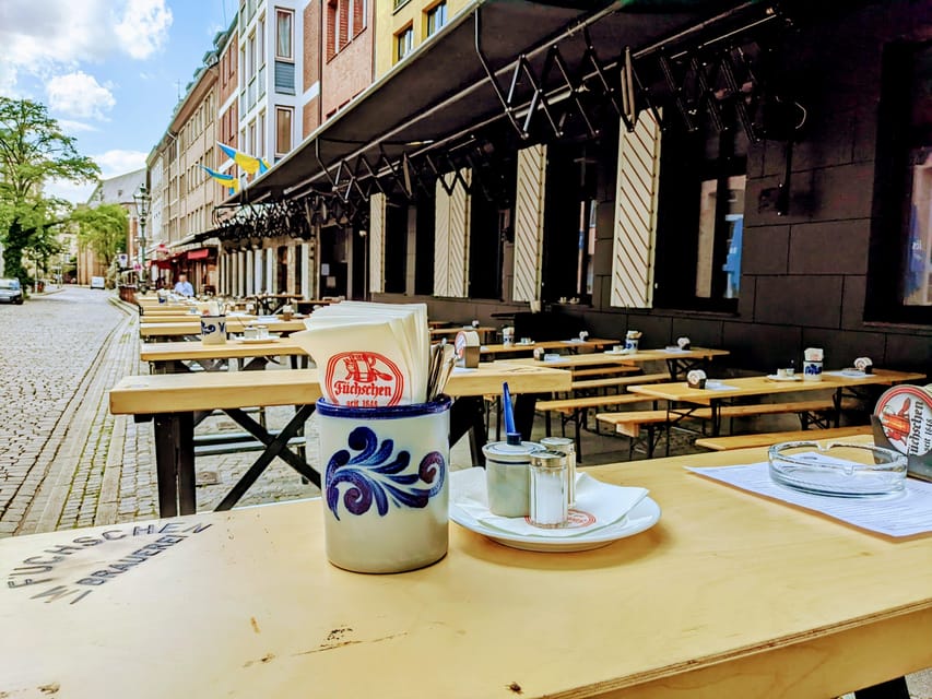 Düsseldorf: Tipping based - Old Town Walking Tour - Key points at a glance