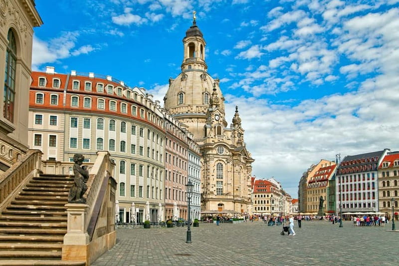 Elbfloren: Historical city tour - Why Dresden’s old center works so well on foot
