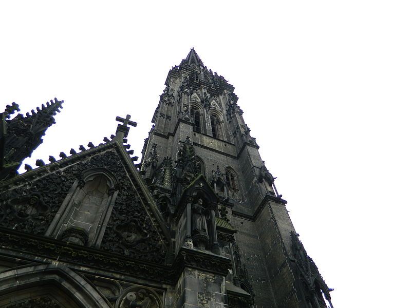 English Hamburg City Center Pay-What-You-Want Walking Tour - Who should book this Hamburg walk?
