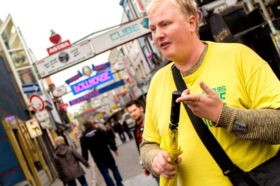 English Harbor&St. Pauli Pay-What-You-Want Walking Tour - St. Pauli’s political side in the streets