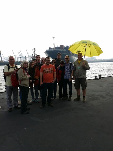 English Harbor&St.Pauli Pay-What-You-Want Walking Tour - From the waterfront to the Fish Market