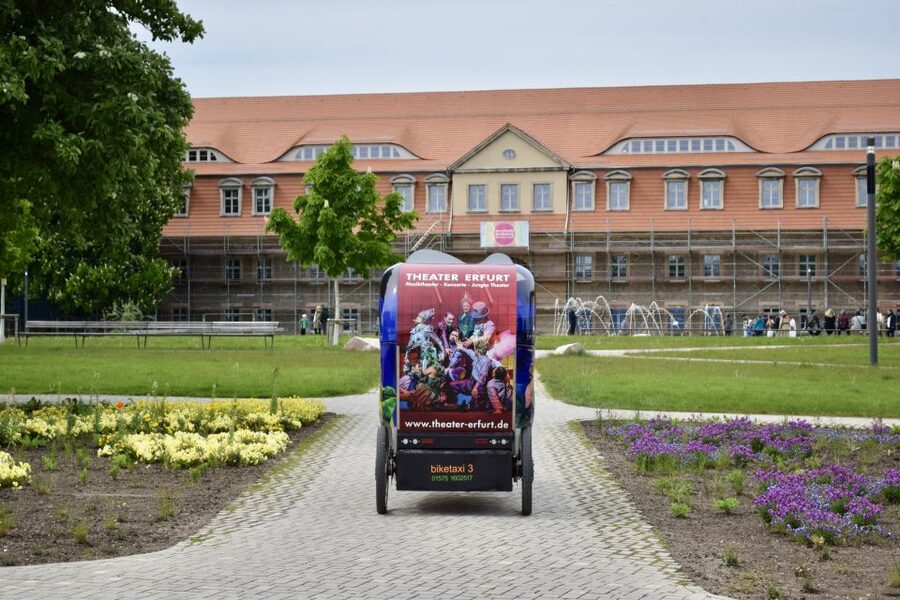 Erfurt: Guided Petersberg Citadel Tour by E-Rickshaw - What the $79 private price really offers
