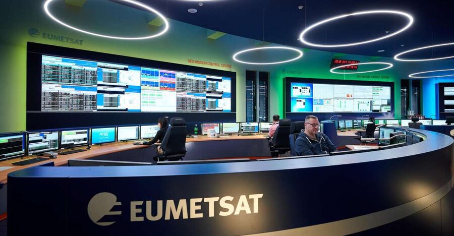 EUMETSAT - weather data for the world "made in Darmstadt" - EUMETSAT tour highlights at a glance