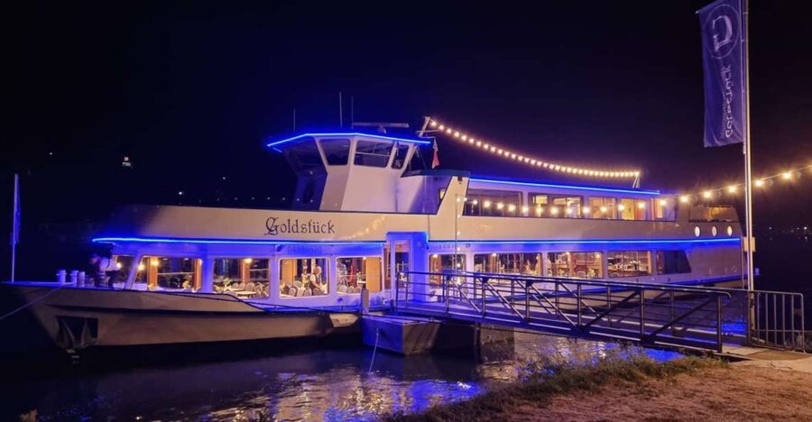 Evening-Cruise to the fireworks of the Cochemer Winefest. - Key points at a glance