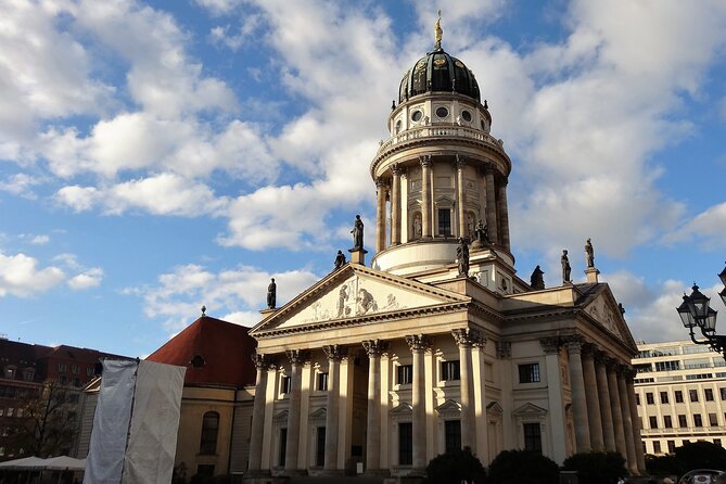 Explore Berlin History and Highlights Sightseeing Walking Tour - Guides who make the route work
