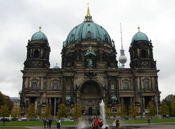 Explore Berlin: See All The Iconic Sights & Some Hidden Gems - Key points to know before you book