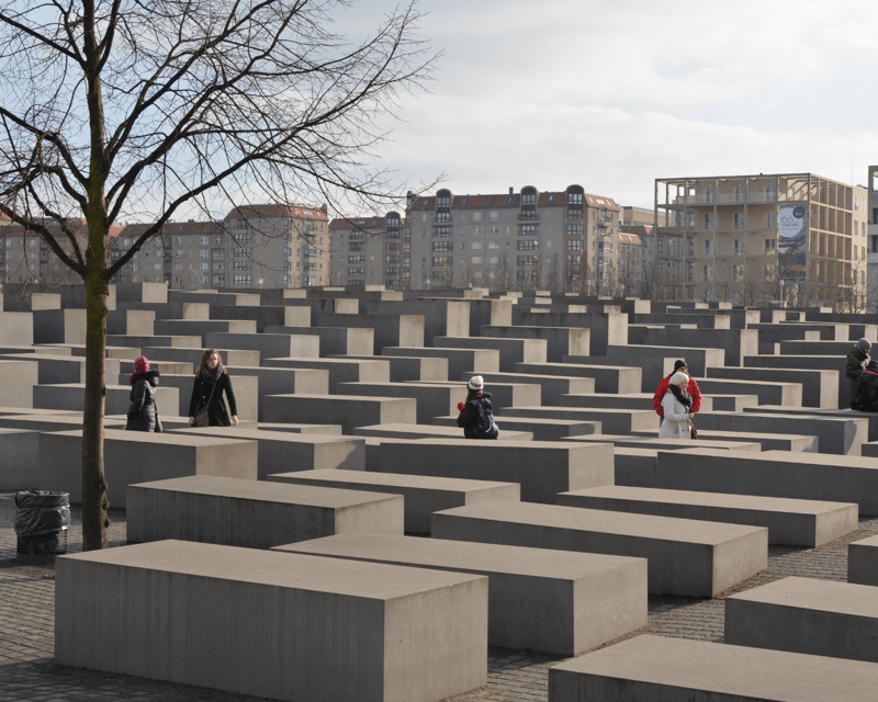 Explore Berlin Tour: History and Highlights - Gendarmenmarkt, Bebelplatz, and Unter den Linden
