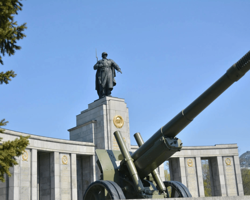 Explore Berlin Tour: History and Highlights - How much history fits into three hours?