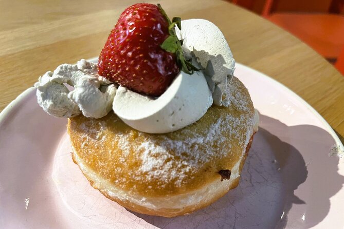 Food tasting tour in Berlin of HIDDEN GEMS (Small Groups) - Five Berlin bites and drinks that define the tour
