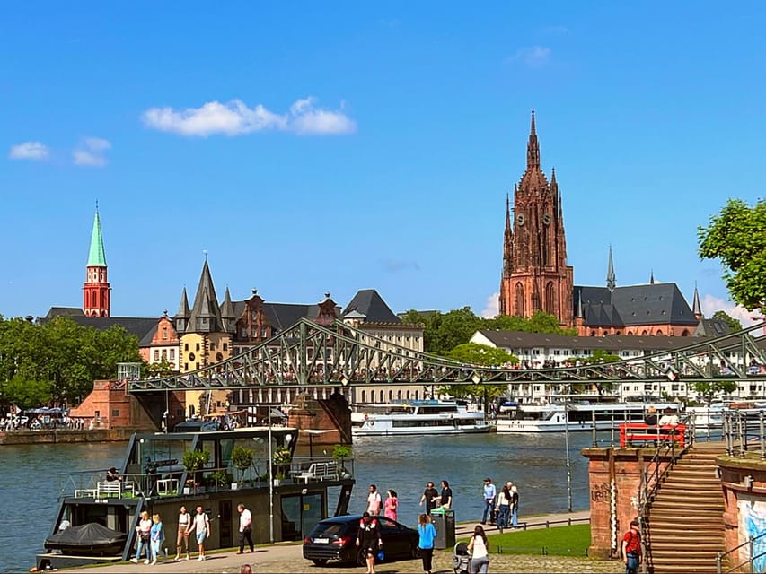 Frankfurt: Discover the heart of Frankfurt - a city tour in German - Key points before you book