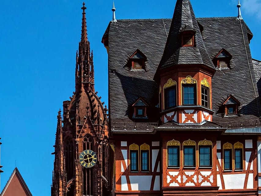 Frankfurt: Discover the heart of Frankfurt - a city tour in German - Haus Wertheym and the old riverfront