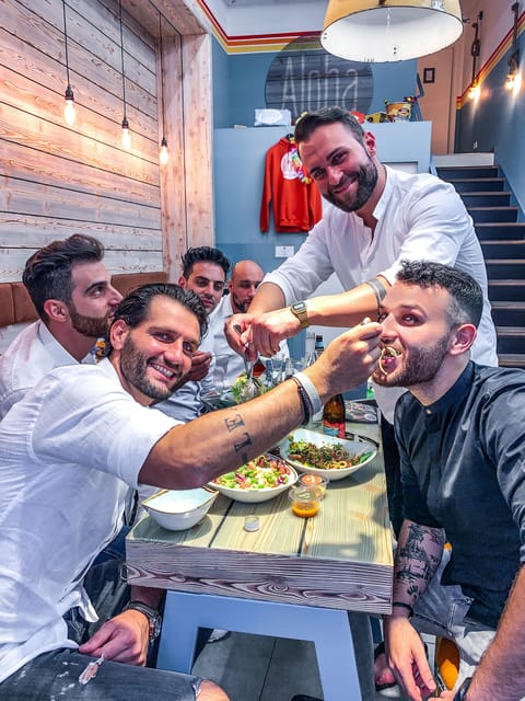 Frankfurt: Food Tour to 3-4 Local Food Spots - The Guide Makes the Difference