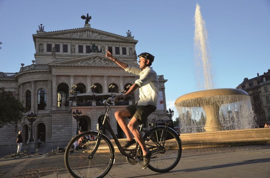 Frankfurt: Full-Day Bicycle or E-Bike Rental - Picking up your bike in Frankfurt’s backyard