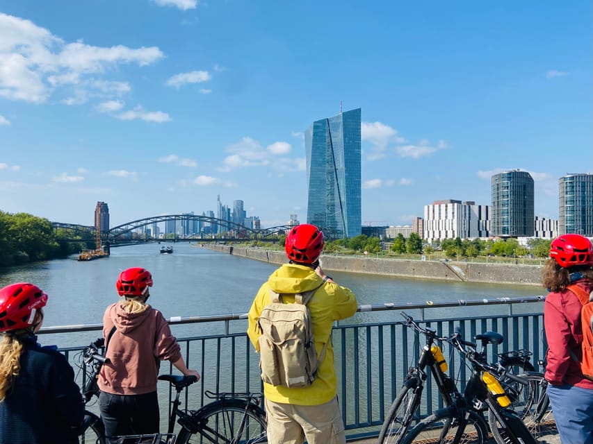 Frankfurt: Guided Bike Tour - Why a bike is a smart way to see Frankfurt