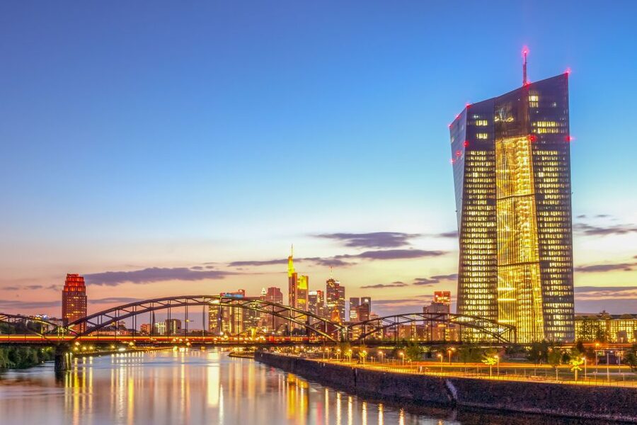 Frankfurt: Guided Bike Tour - Starting in Sachsenhausen at Martin-May-Straße