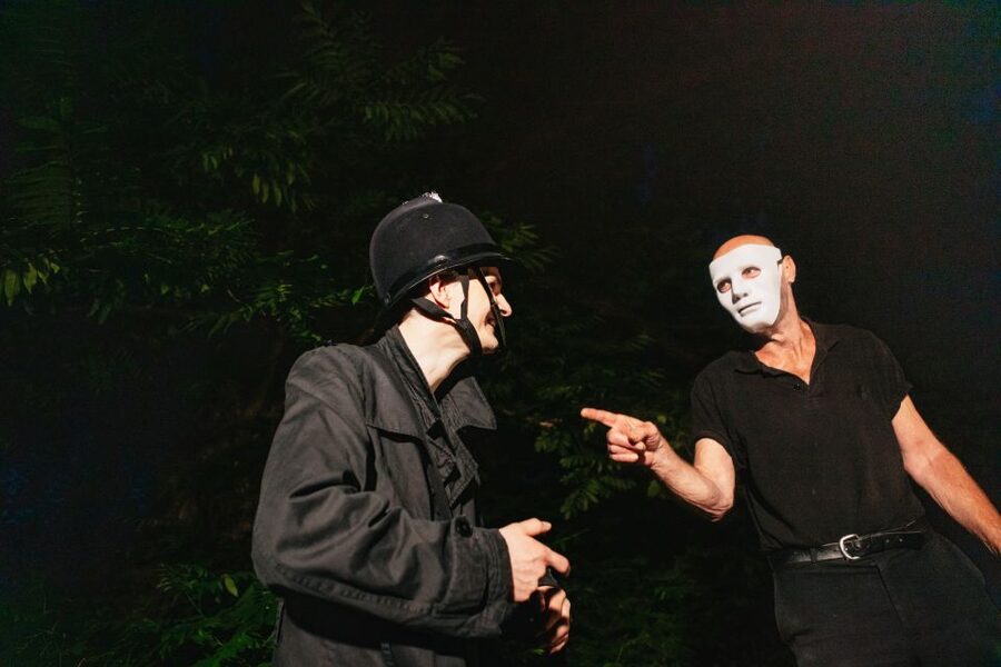 Frankfurt: Jack the Ripper Fright Tour - Günthersburgpark becomes the first crime scene