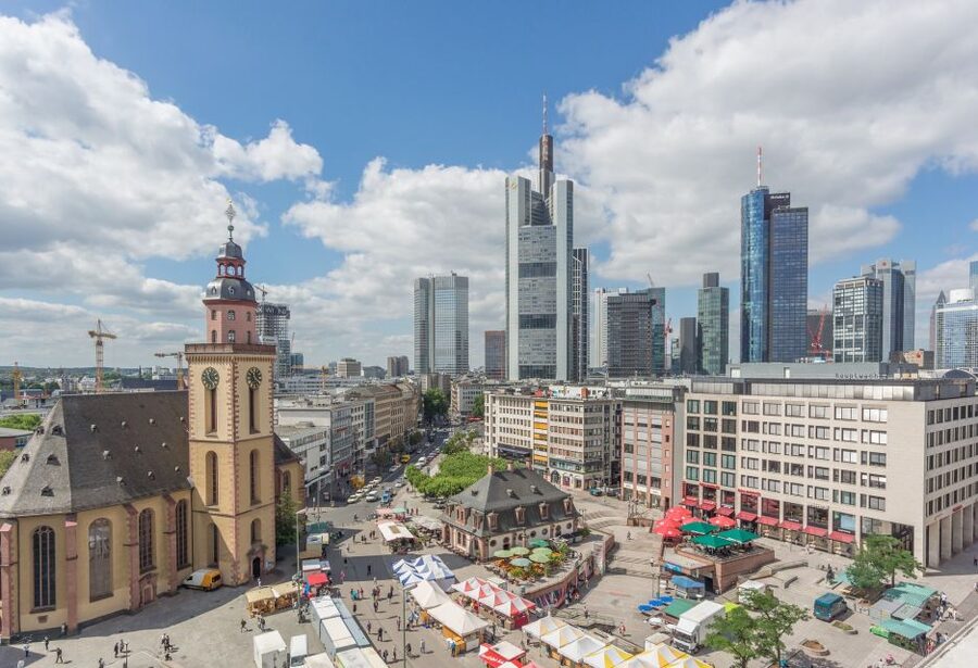 Frankfurt - Old Town Historic Walking Tour - Kleinmarkthalle And Frankfurt’s Green Sauce
